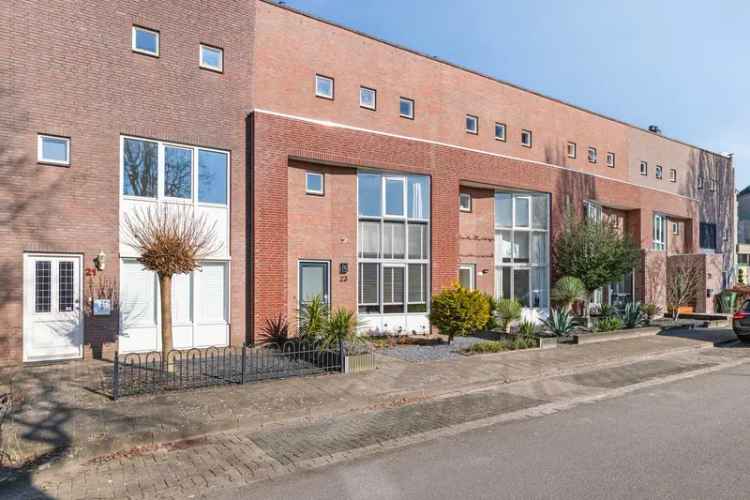 Huis te koop Oosterhout: Sfeervolle 3 slaapkamer woning nabij centrum