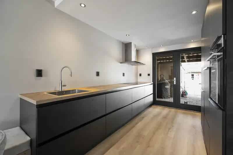Tweekapper Breezand  Moderne Keuken Badkamer 2 Slaapkamers Royale Tuin