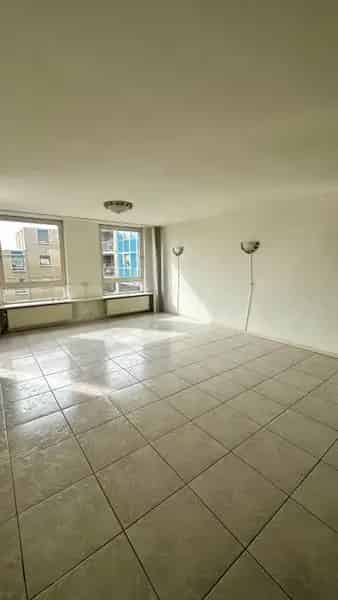 Ruime Moderne Appartement Aristide Briandring Vlaardingen