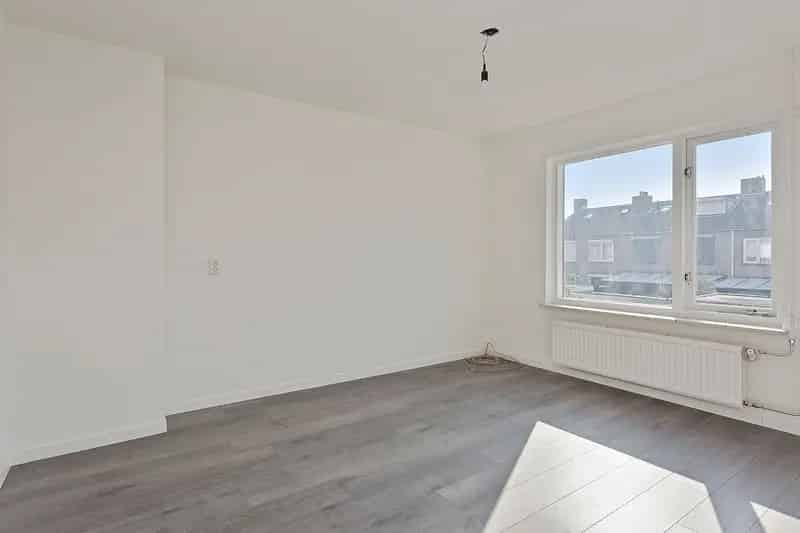 Moderne Tussenwoning Helmond 3 Slaapkamers Zonnige Tuin