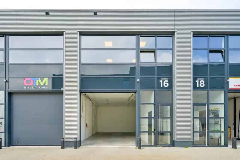 Bedrijfshal Vianen (UT) | Zoek bedrijfshallen te huur: Dijkleger 16 4131 MA Vianen (UT) 