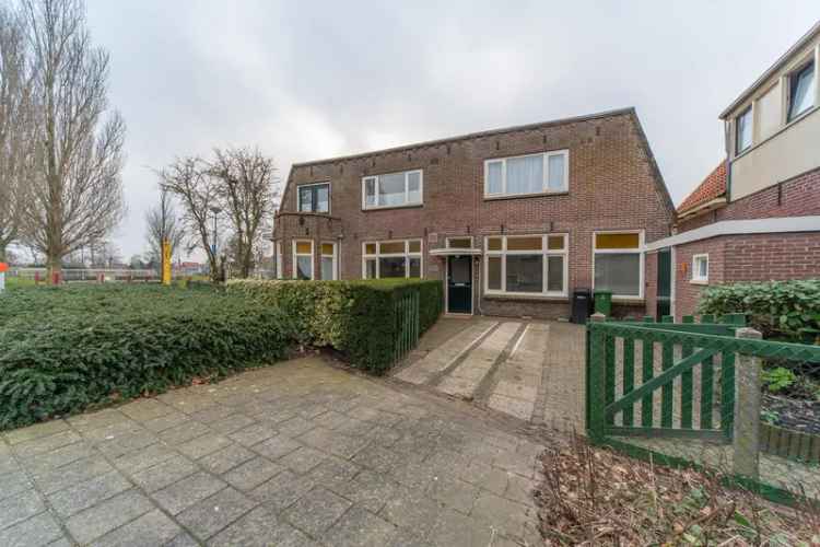 Huis Te Koop in 64, Westersingel, Medemblik, Noord-Holland