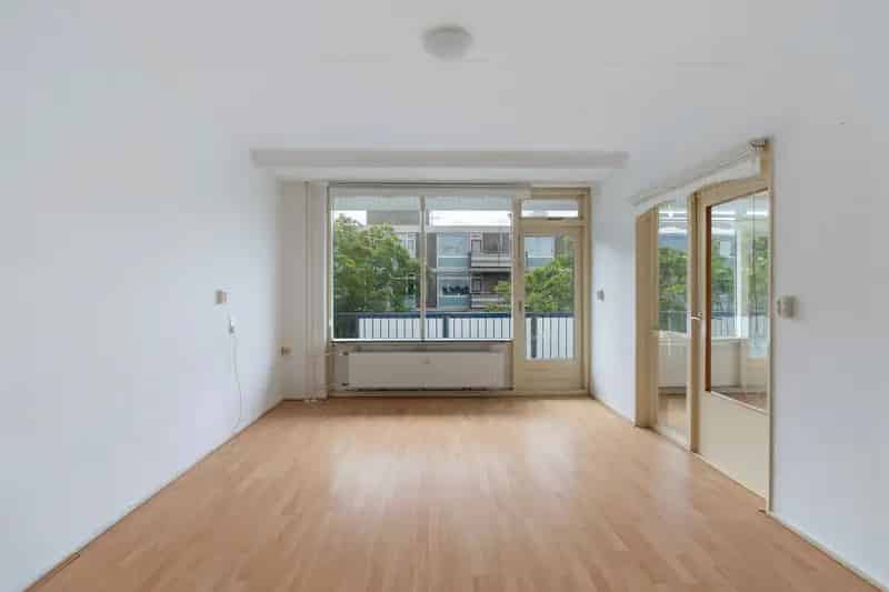 Appartement te koop Den Haag Leyenburg 81m2 3 slaapkamers balkon