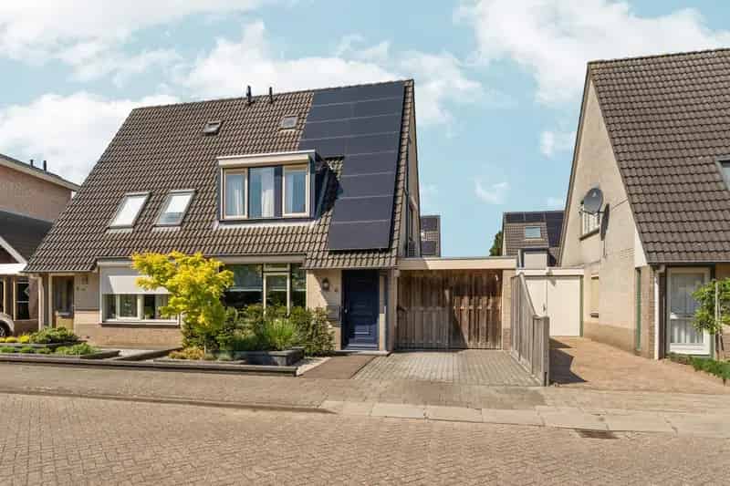 Moderne 2-onder-1-kapwoning Didam 4 slaapkamers 16 zonnepanelen