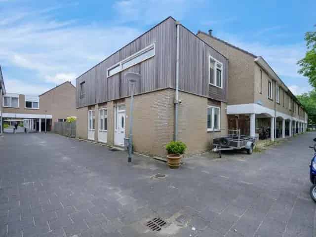 Hoekwoning te huur Almere Waterwijk 2 slaapkamers