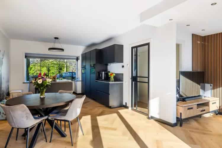Huis te koop Bilthoven 4 slaapkamers moderne keuken