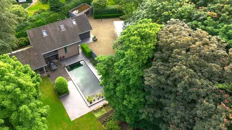 Vrijstaande Villa Rosmalen 1673m2 perceel