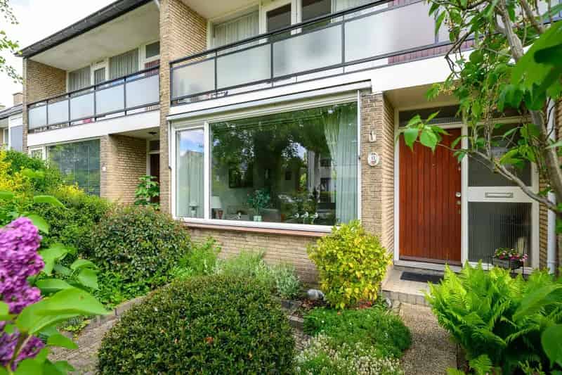 Gezinswoning Leidschendam: Rust, Ruimte en Recreatie Dichtbij