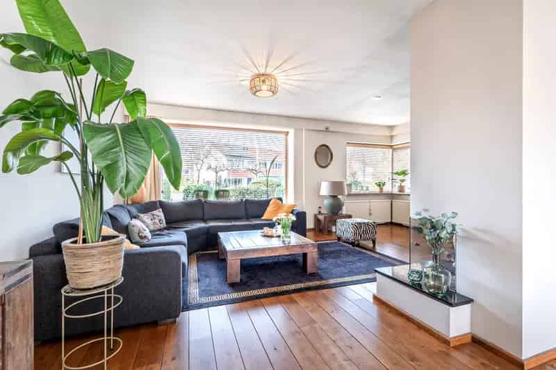 Ruime 2-onder-1-kap woning te koop in Princenhage