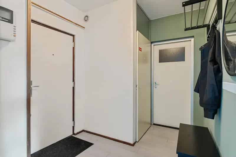 2 Kamer Appartement Amsterdam Zuidoost Ruim Terras Parkeerplaats