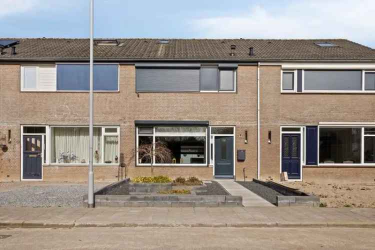 Ruime Tussenwoning Brakel 4 Slaapkamers Moderne Keuken Serre
