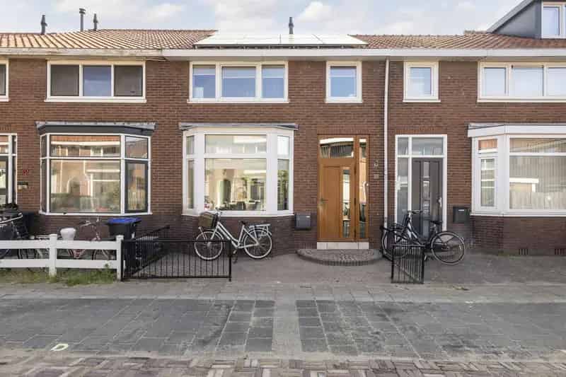 Jaren 30 Erkerwoning Instapklaar 3 slaapkamers 8 Zonnepanelen Energielabel B