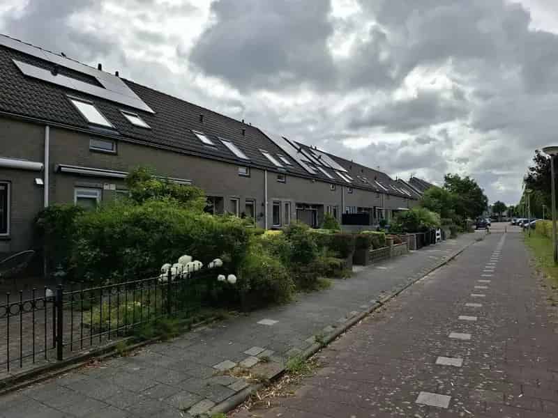 Gezinswoning Schenkel Spijkenisse Te Koop