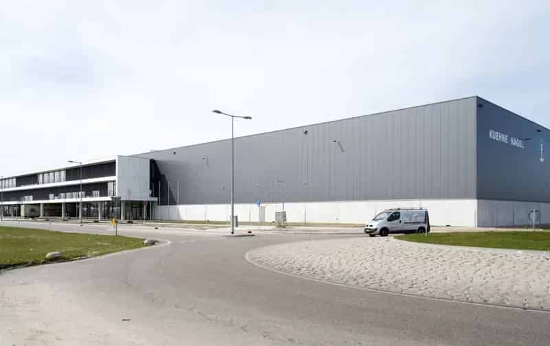 Bedrijfspand huren Schiphol: Logistieke ruimte 15126 m²