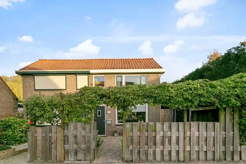 Huis Te Koop , 38, Verbruggestraat, 's-Gravendeel, Zuid-Holland