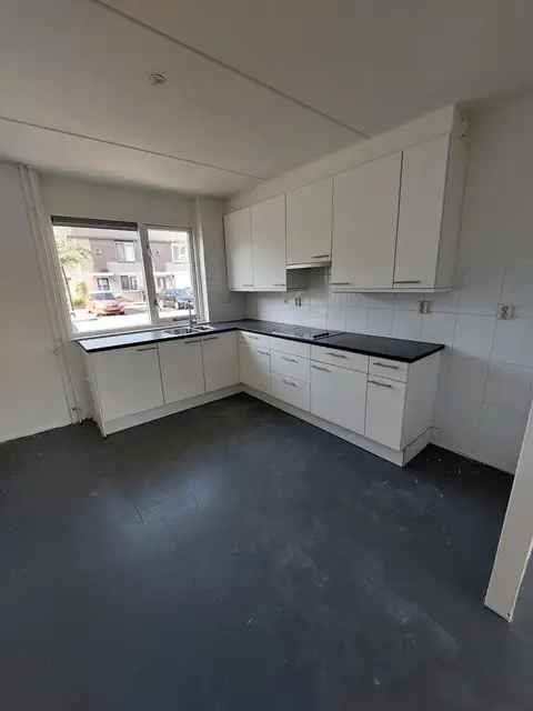 Een gezinswoning te huur in Purmerend 112m2 4 kamers