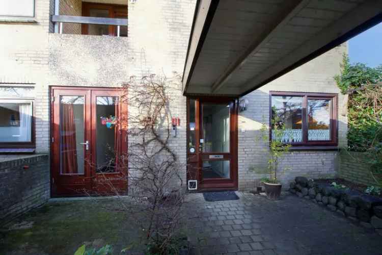 Ruime Videwoning met 5 Slaapkamers en Tuin te Koop