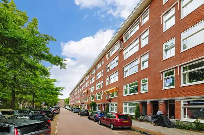 Appartement Amsterdam Erasmuspark 76m2 1 Slaapkamer Balkon