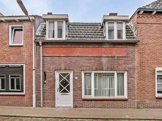 Tussenwoning Hulst 2 slaapkamers Tuin Bergzolder