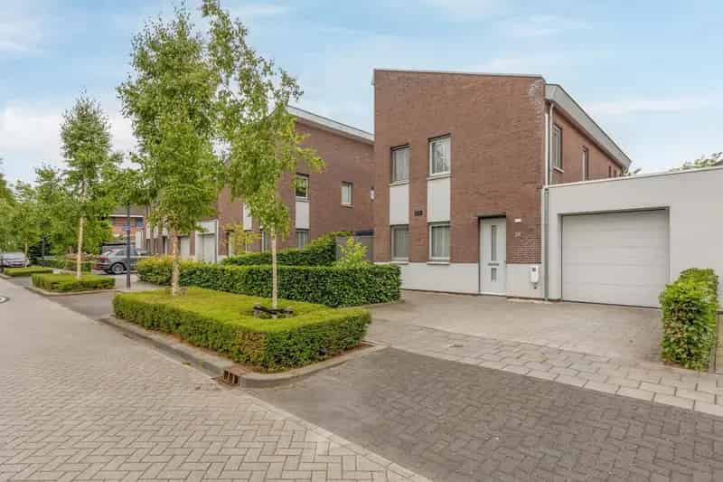 Moderne Vrijstaande Woning te Geleen 3 slaapkamers 2 badkamers