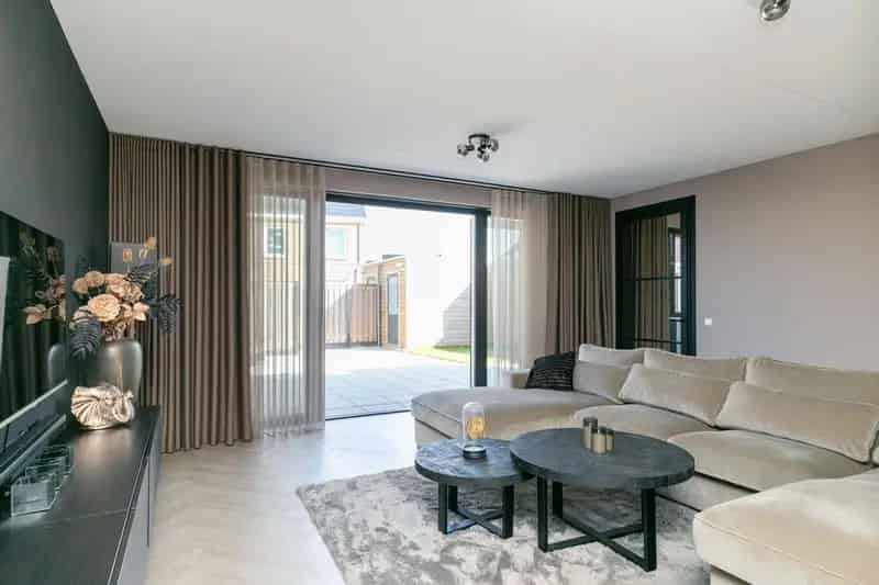 Luxe Hoekwoning Waalwijk 4 Slaapkamers A++++