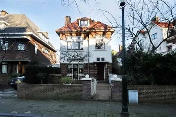 Huis Neuhuyskade Den Haag: Luxe Villa 4 slaapkamers