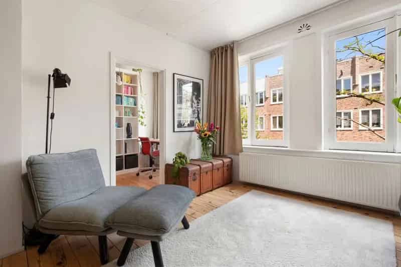 3 Kamerappartement Amsterdam De Baarsjes 50m2 gerenoveerd