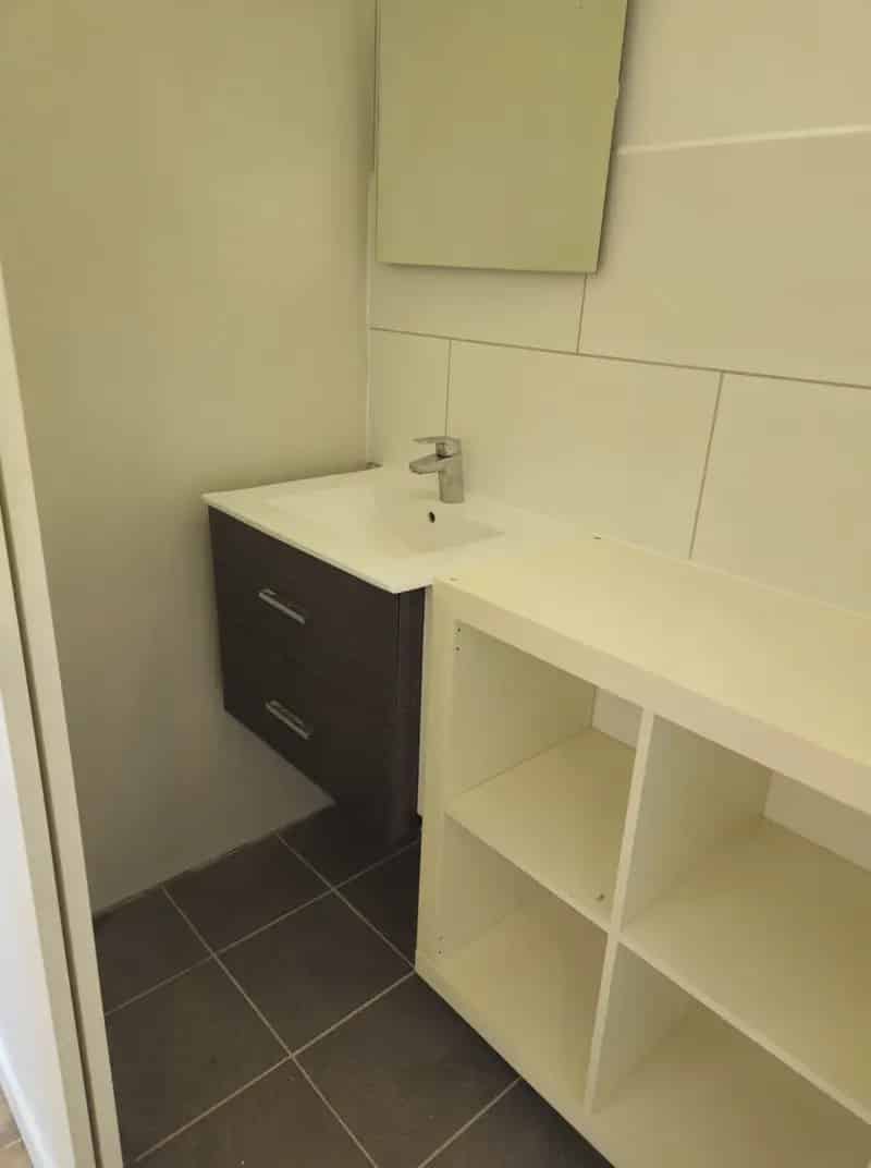 Studio te Huur Nabij Winkelcentrum Gratis Parkeren