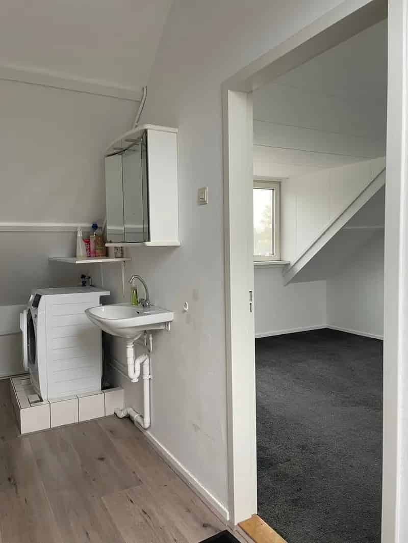Kamer te huur Aalsmeer: Ruime zolderkamer voor meisjes