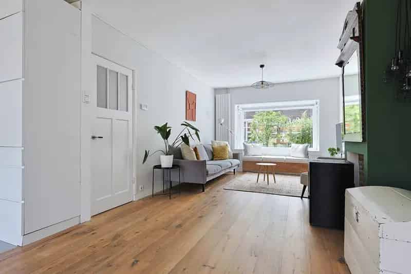 Jaren 30 woning te koop Zaandam 4 slaapkamers 16 zonnepanelen