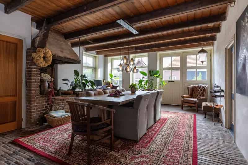 Woonboerderij Nijensleek: 6 slaapkamers, 2 badkamers, grote tuin