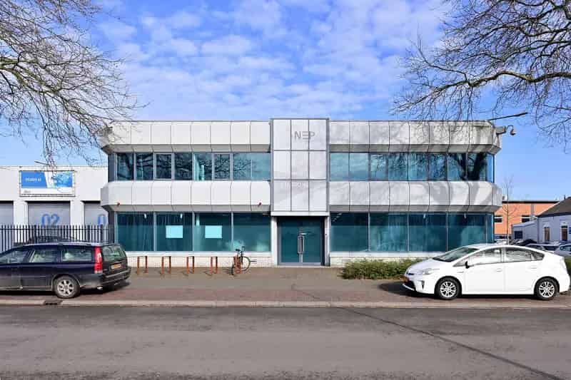 Bedrijfshal Hilversum te huur 1500m2 Studio
