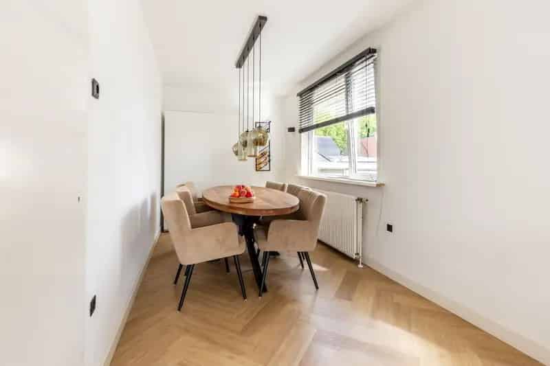 Appartement te koop Zwanenburg: 2 slaapkamers, 2 balkons, ideale starterswoning
