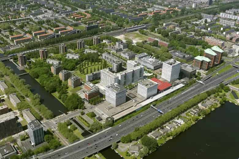 Kantoorruimte Amsterdam WFC 1400-12000m2 te huur