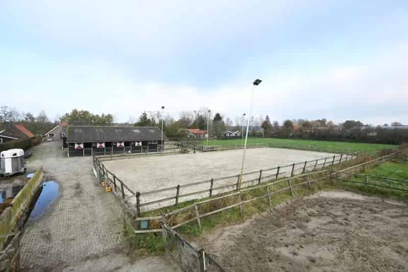 Woonboerderij met Paardenstallen Nijkerk