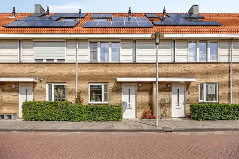 Moderne 4 Slaapkamer Tussenwoning Hof van Vreeburch