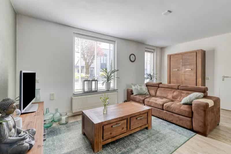 Semi-bungalow te koop: Ruim, modern en energiezuinig