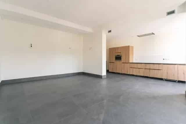 Te Huur: Benedenwoning Maastricht-Airport 4 Kamers 100m2