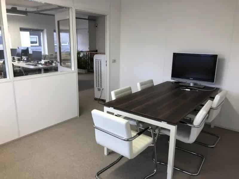 Bedrijfsruimte te Huur Waalre 168m2