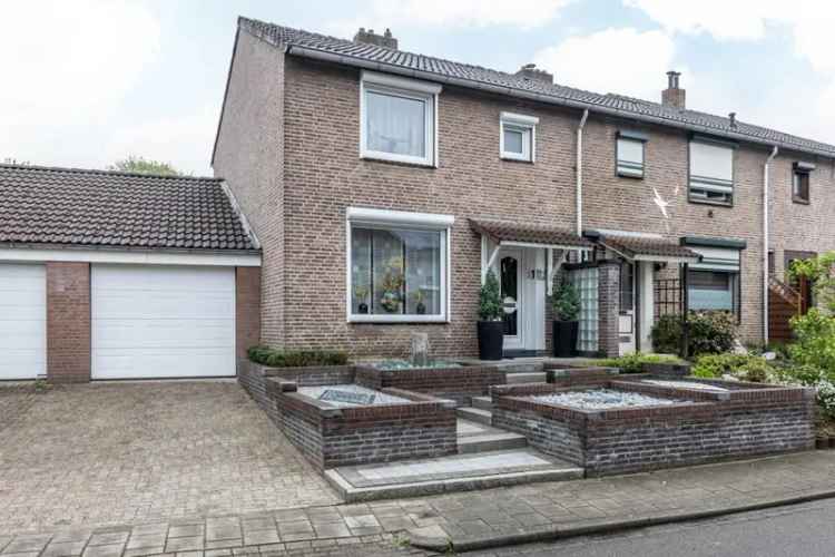 Hoekwoning Heerlen  3 slaapkamers Garage 10 Zonnepanelen Energielabel A