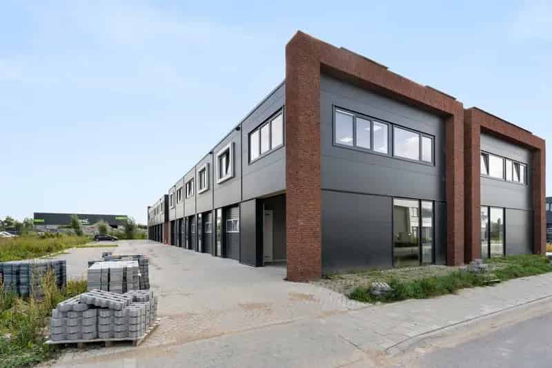 Bedrijfsunit te huur Wageningen: Kantoorruimte 111m² 3 parkeerplaatsen