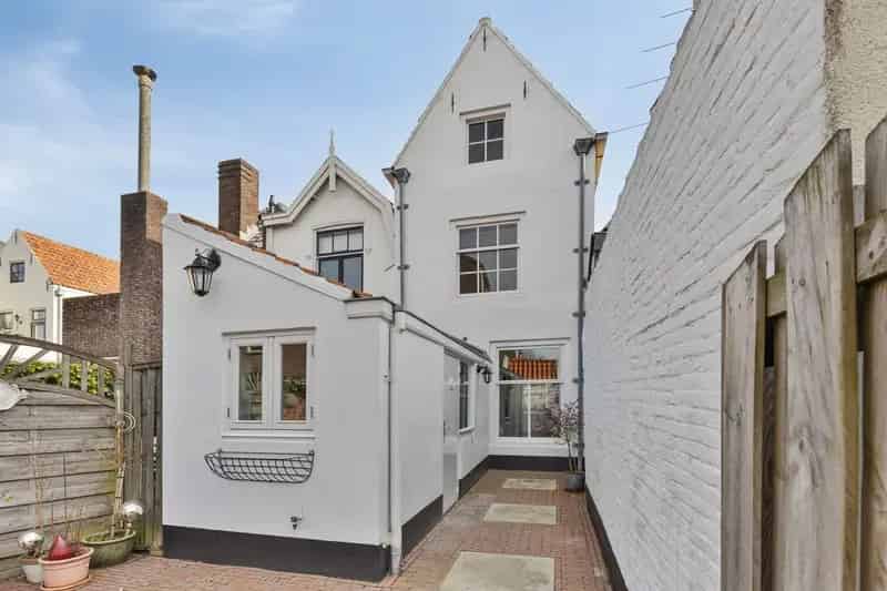 Huis te koop: Voorstraat 51 3231 BE Brielle | Funda