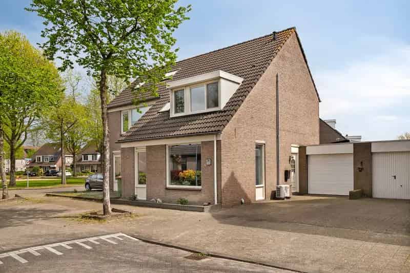 Tweekapper Breda Haagse Beemden: Ruime woning, luxe badkamer, energielabel A