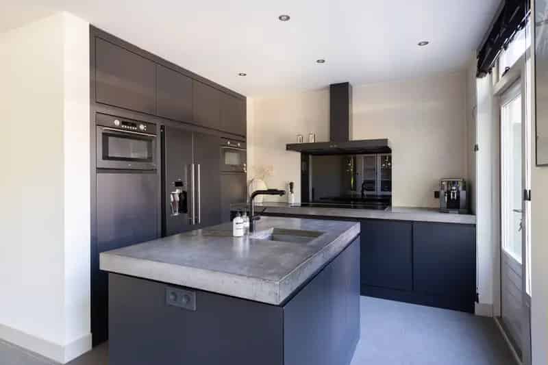 Huis te koop Oosterhout: Luxe hoekwoning 3 slaapkamers 2 badkamers
