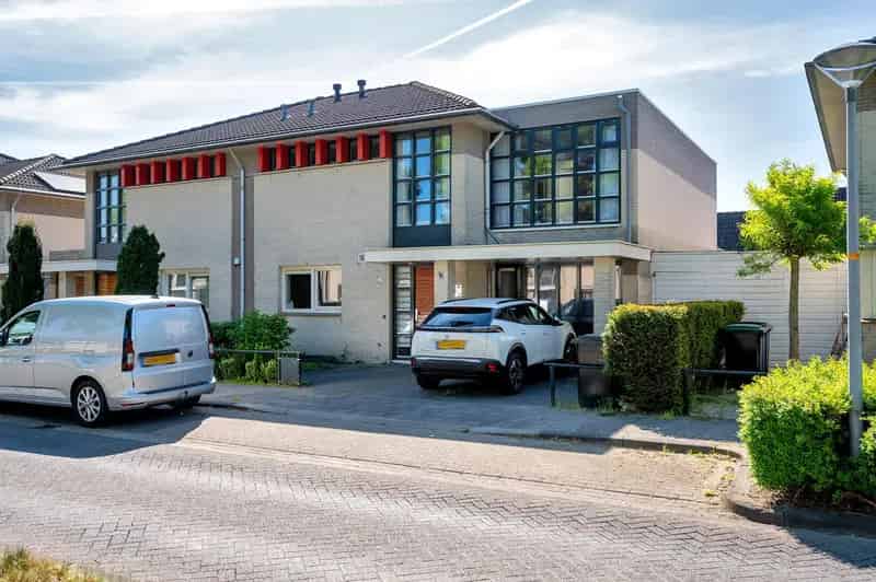 Ruime Tweekapper Almere Literatuurwijk 3 Slaapkamers Moderne Keuken