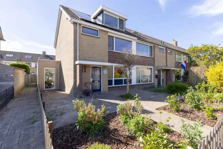 Ruime Hoekwoning 5 Slaapkamers Bovenkarspel