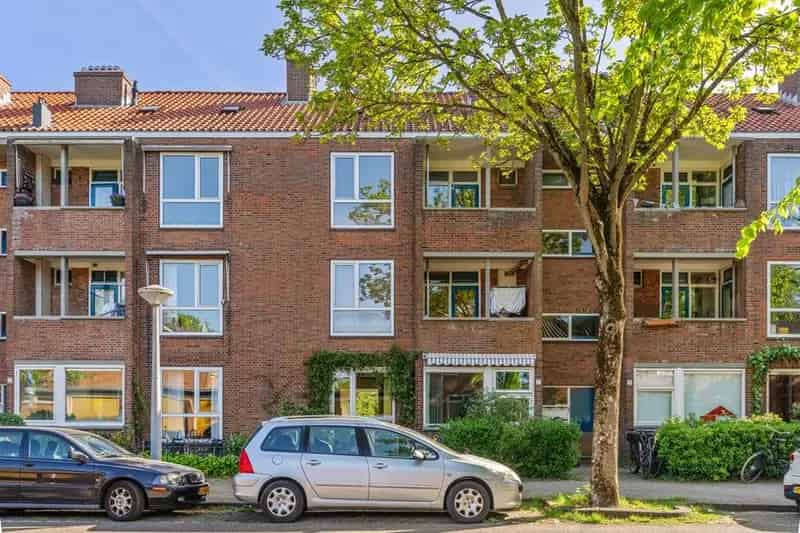 Amsterdam Oost Appartement 66m2 Balkon 2 slaapkamers Sociale Huurders