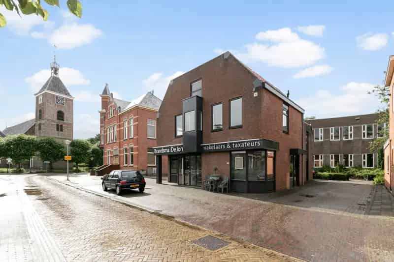 Kantoorpand te Koop of te Huur Uithuizen