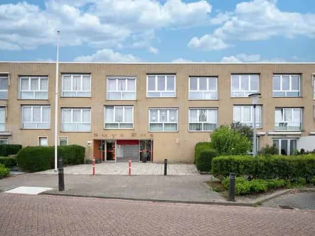 3 Kamer Bovenwoning te Huur Warmenhuizen