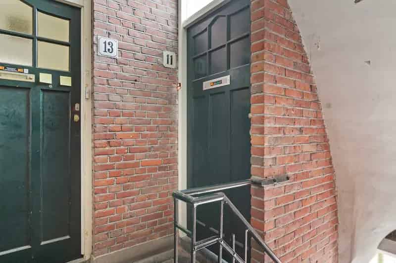 Appartement te koop Bezuidenhout: 2 slaapkamers, ruim dakterras